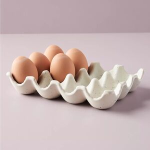 Anthropologie Speckled Egg Holder in Cream